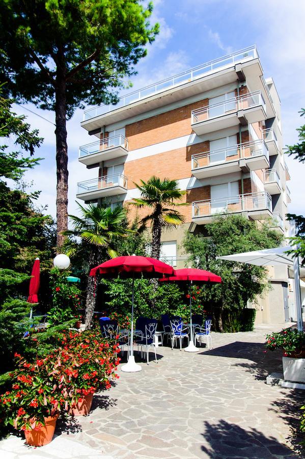 Hotel Nautic B&B 벨레지아아지마리나 외부 사진